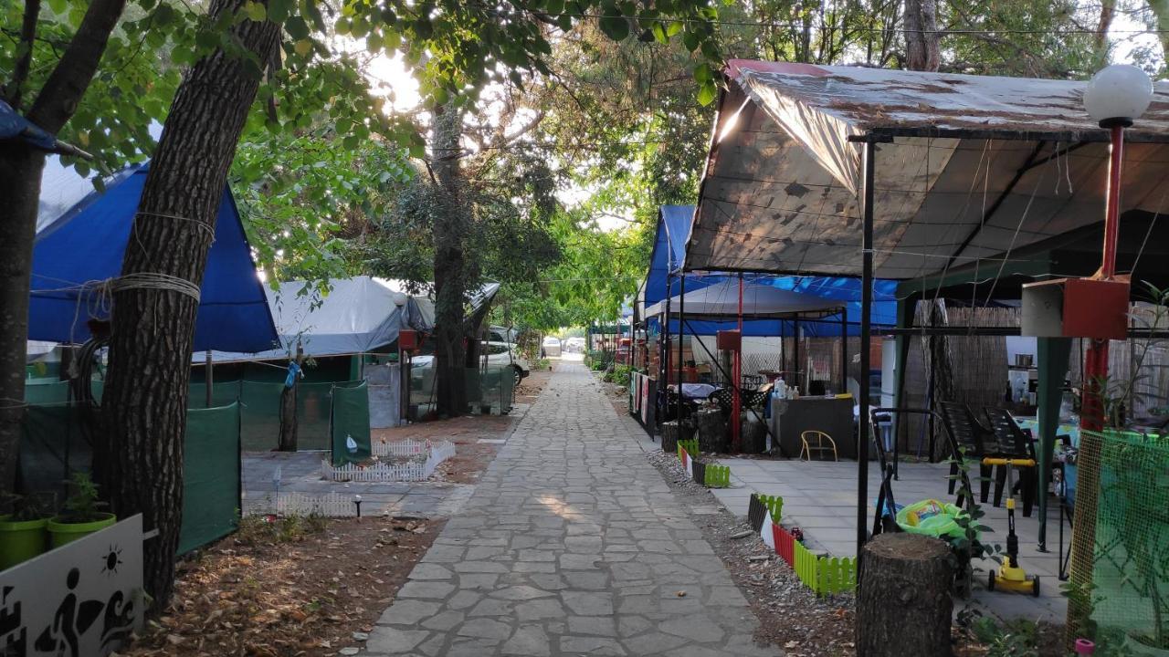 Camping Mitikas And Bungalows Plaka Litochorou Extérieur photo