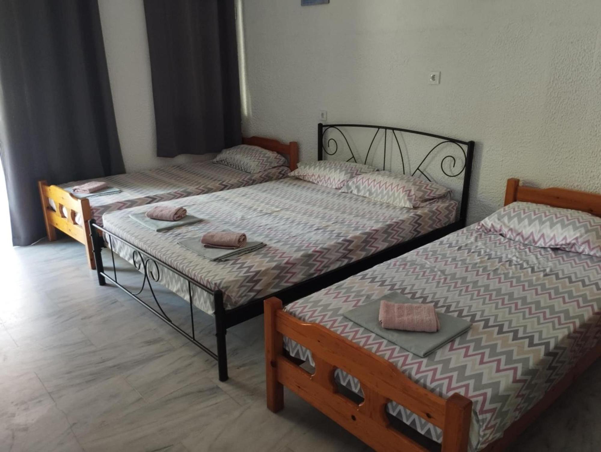 Camping Mitikas And Bungalows Plaka Litochorou Chambre photo